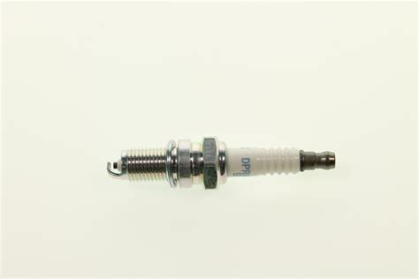 Yamaha DPR-6EB90-00-00 - SPARK PLUG NGK DPR6EB9 | Boats.net