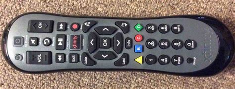 How to Pair Xfinity Remote to TV - Gadgetswright