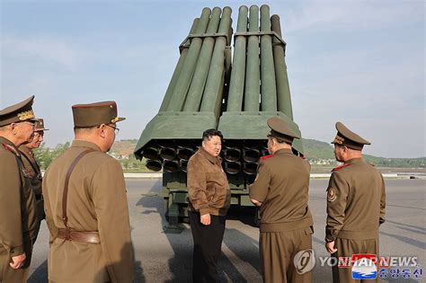 김정은 전쟁준비 획기적 변혁새 전술미사일 무기체계 점검종합