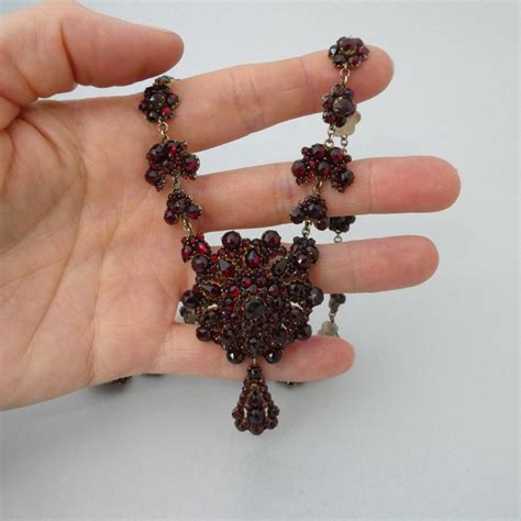 Beryl Lane Antique Victorian Bohemian Garnet Necklace 19