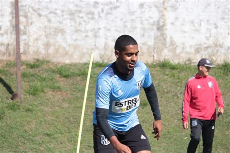 Ap S Sequ Ncia No Time Titular Ramon Carvalho Comemora Bom Momento Na