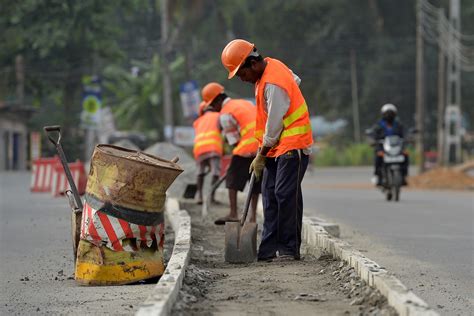 Xi's Belt and Road Is Running Out of Steam