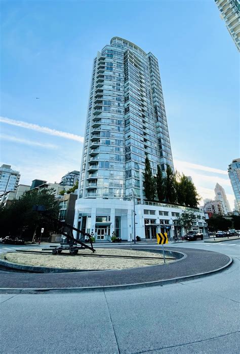 Yaletown Furnished Condo In The Peninsula Vancouver Rent It