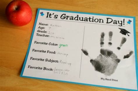 Graduation Craft For Preschoolers Graduation Crafts Kindergarten Graduation Graduation Day