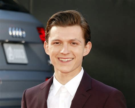 Tom Holland Burns Avengers Infinity War Script Video