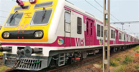 A Complete Survival Guide To Mumbai S Train System Touristsecrets