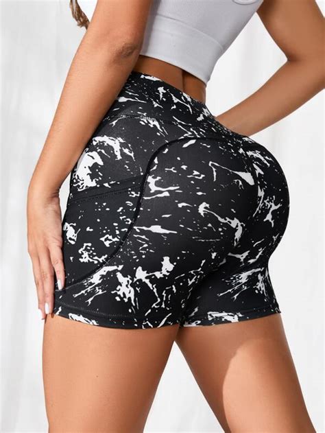 Yoga Trendy Tie Dye Wide Waistband Sports Shorts With Phone Pocket