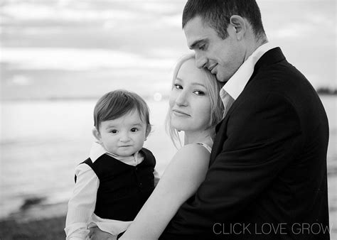 Posing Guide for Family Photography | Click Love Grow