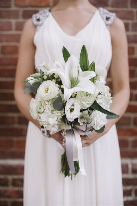 Classic Cream Bouquet With Greenery Elizabeth Anne Designs The