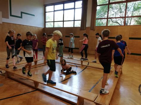 Volksschule Mellach Bewegte Stunden Mit Hopsi Hopper