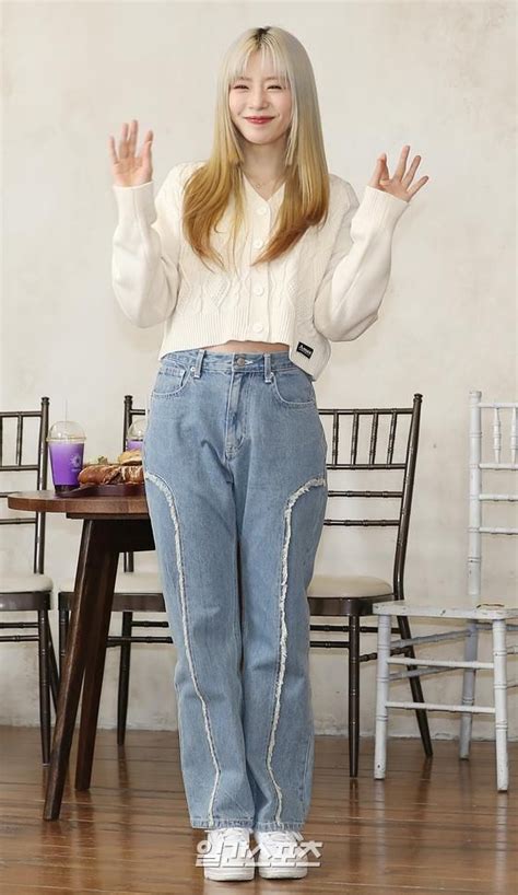 7dreamers ♡ 드림캐쳐 On Twitter Mom Jeans Fashion Outfits