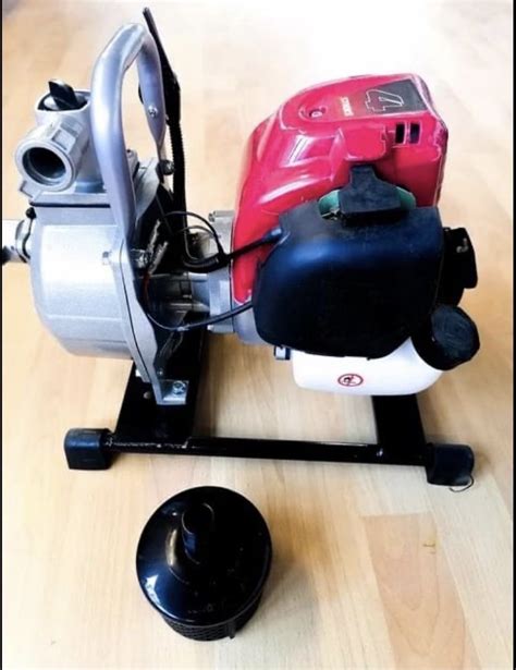 Бензинова Помпа 1 цол с 4 тактов двигател гр. Асеновград • OLX.bg