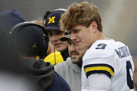 Arriba 72+ imagen michigan qb coach candidates - Abzlocal.mx