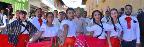 Presente Upnech Unidad Guadalupe Y Calvo En El Desfile Municipal