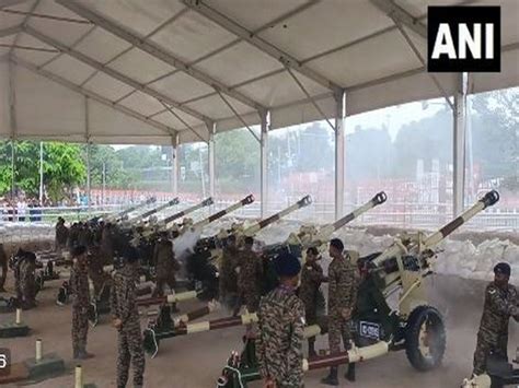 105mm Indian Field Guns Used For First Time For Independence Day