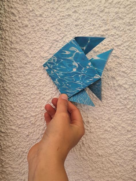 les poissons en origami des CE1 CE2 Ecole élémentaire Victor Hugo