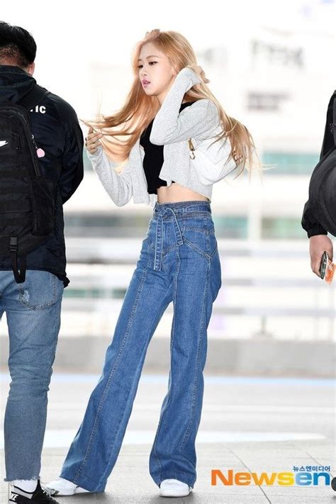 Rosé Airport Photos At Incheon To Thailand On April 9 2019