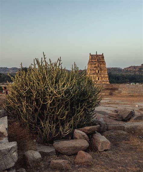 Hemakuta Group of Temples, Hampi - a Cluster of Ancient Shrines. India ...