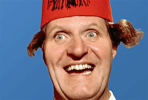 On This Day In 1984 Comedy Legend Tommy Cooper Died On Live Tv The Sunday Post