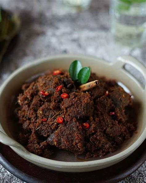 Resep Rendang Daging Sapi Empuk Spesial Ala Rumahan