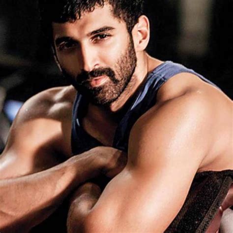 Bollywood Star Aditya Roy Kapur Shirts Less Hd Image Aditya Roy Kapoor Body Hd 843631 Hd