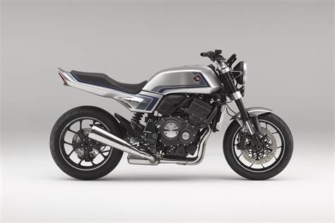 Honda Cb R Hornet La Maxi Naked Que Prepara La Marca Japonesa