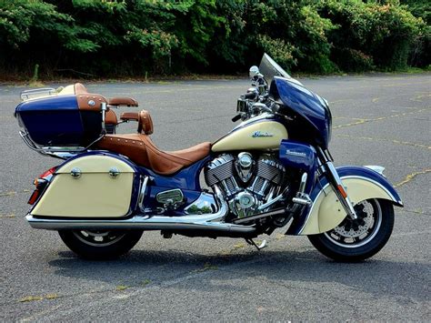 Indian Motorcycle Roadmaster Springfield Blue And Ivory Cream