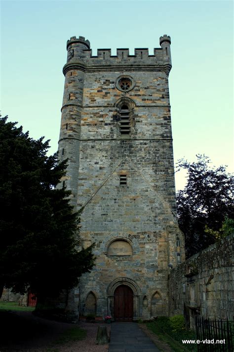 Culross, Scotland - The tower of the Culross Abbey Church. | TouristBee