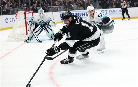 Kopitar Ob Porazu V Seattlu Do Osebnega Mejnika V Ligi Nhl Siol Net