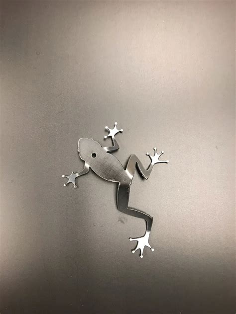 Small Metal Tree Frog Naked Foam