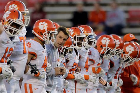 Clemson Football: Tigers LB Bryton Constantin Announces Retirement - The Spun