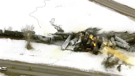 Fiery train derailment in Minnesota prompts evacuations