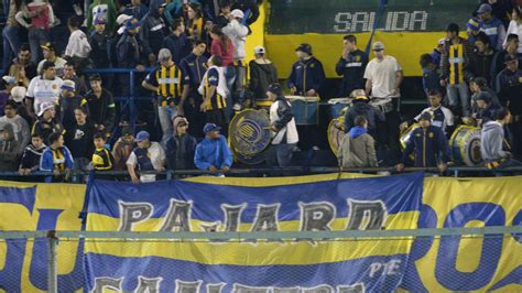 La Barra Brava De Rosario Central Le Rindió Un Homenaje Al Jefe De La