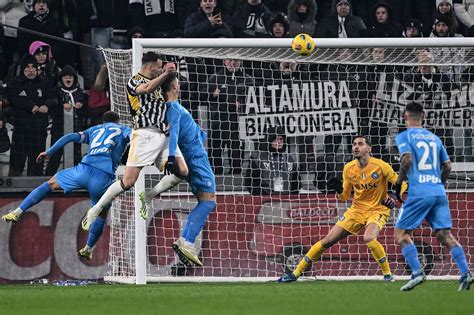 Serie A Ancora Gatti E La Juventus Non Si Ferma Il Napoli Va