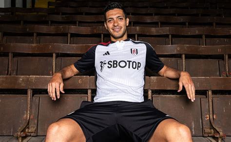 Raúl Jiménez reforzará la delantera del Fulham en la Premier League