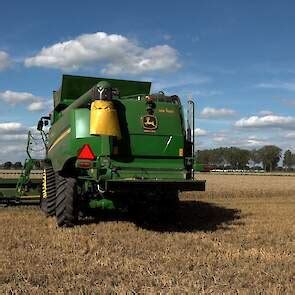 Graan Graszaad Dorsen Met De John Deere T670i Van Varik