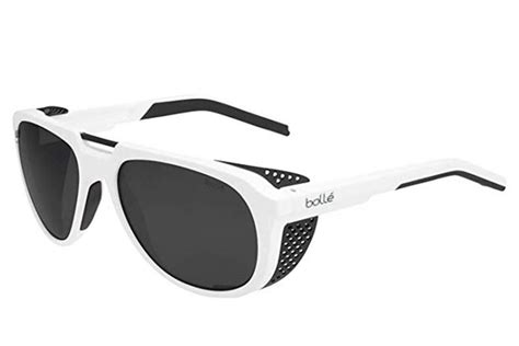 The Best Sunglasses for UV Protection | The Healthy