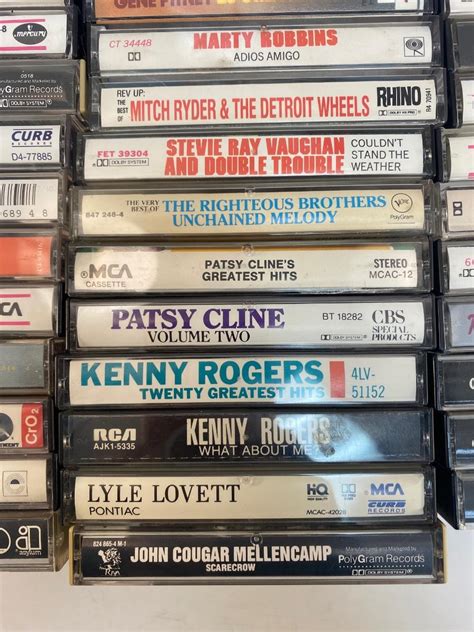 Large Mixed Country Music Artist Cassette Tape Lot Marty Robbins Willie Nelson Garth Brooks