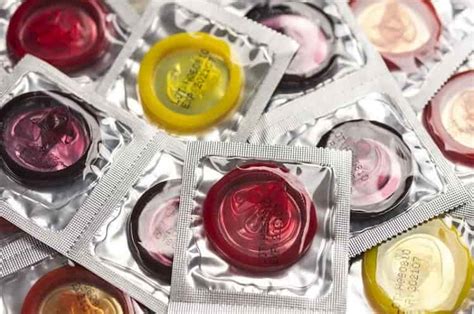 सेक्स के दौरान कंडोम फट जाये तो करें ये उपाएं What To Do If Condom