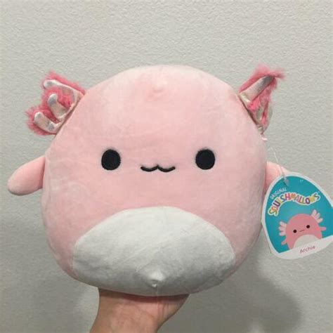 Squishmallow 8 Archie Axolotl Cracker Barrel Exclusive Light Pink