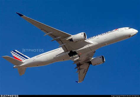 F HTYB Airbus A350 941 Air France Martín Montero de Espinosa