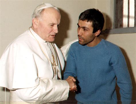 Ali Agca Non Sono Pentito L Attentato A Wojtyla Fu Un Miracolo