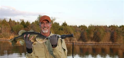 Giant grouper: Fishing Regulations, Lures, Behavior, and Prime Locations