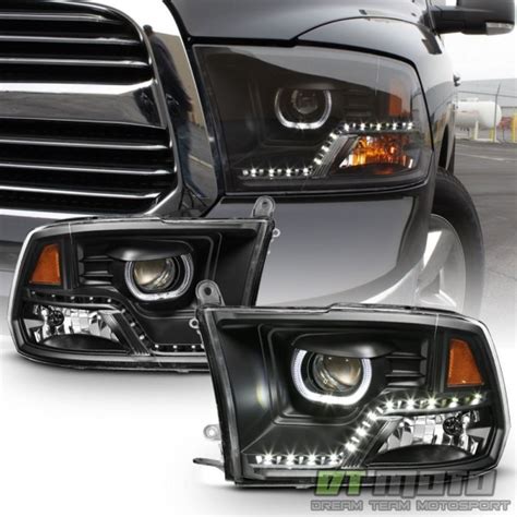 2004 Dodge Ram 2500 Headlights