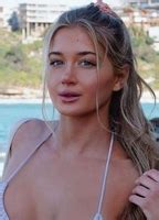 LILY BOWMAN Nude AZNude