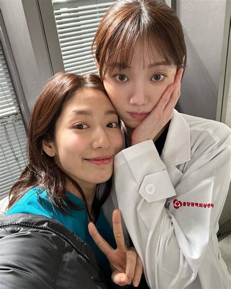 7 Potret Lee Sung Kyung Jadi Cameo Di Drakor DOCTOR SLUMP Bikin