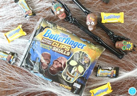 3 Easy Halloween Treats with Butterfinger Skulls | Mom on the Side