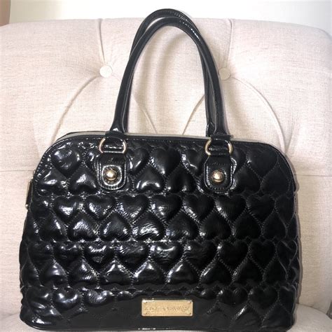 Beautiful Betsey Johnson Heart Quilted Purse Gem