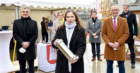 Grundsteinlegung F R Das Albertinen Zentrum F R Altersmedizin