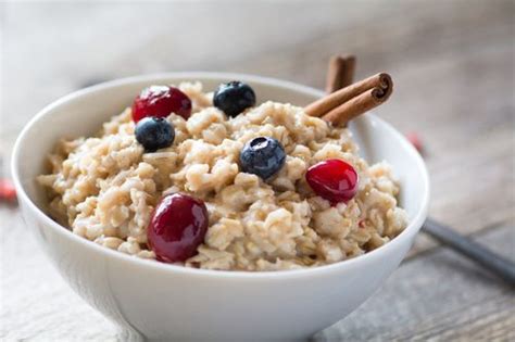 Benefits Of Eating Oatmeal vs. Breakfast Cereals